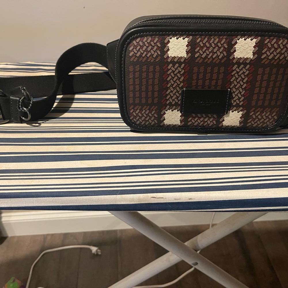 New coach bag, never worn or used